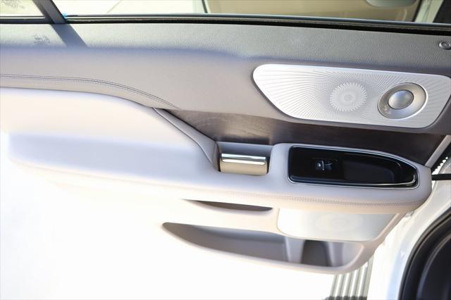 new 2024 Lincoln Navigator car, priced at $77,998