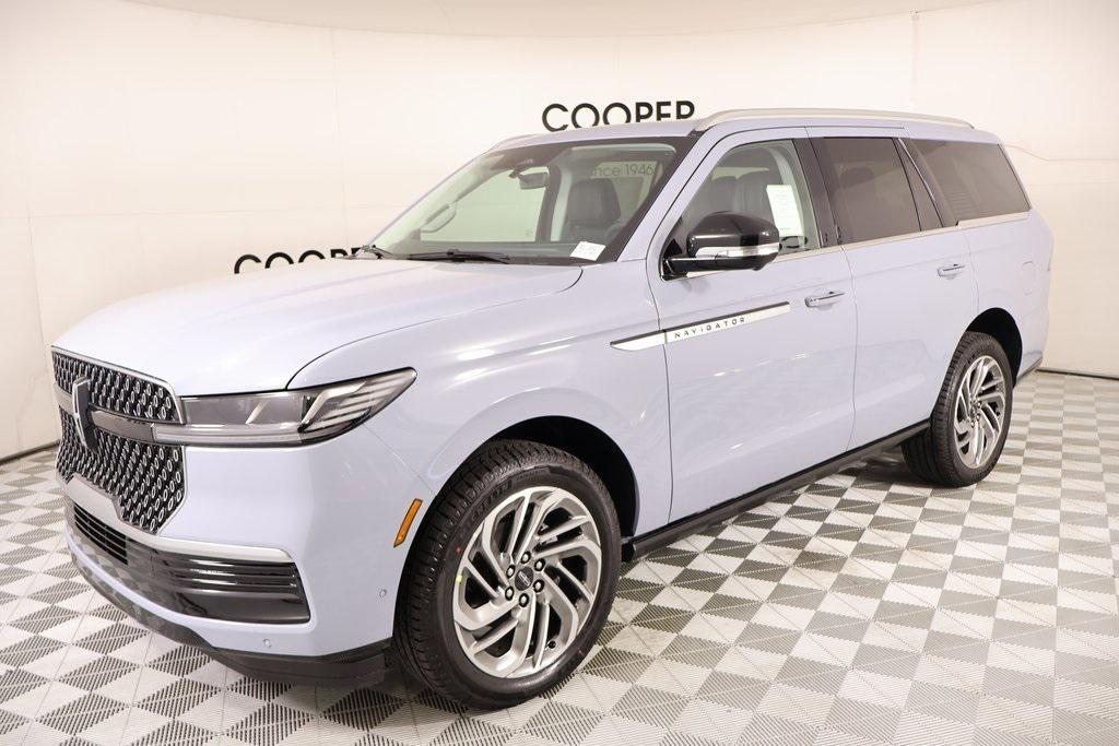 new 2025 Lincoln Navigator car, priced at $99,206