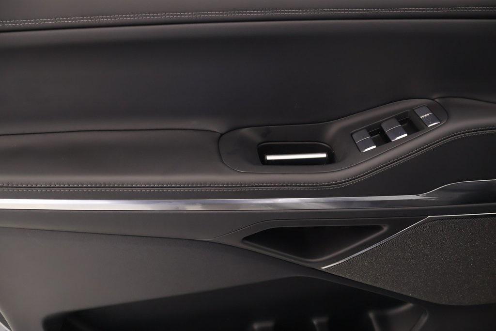 new 2025 Lincoln Navigator car, priced at $99,206