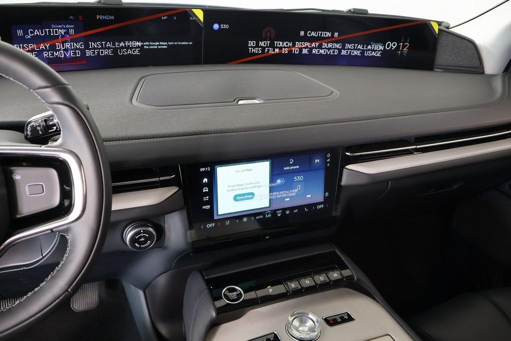 new 2025 Lincoln Navigator car, priced at $99,206