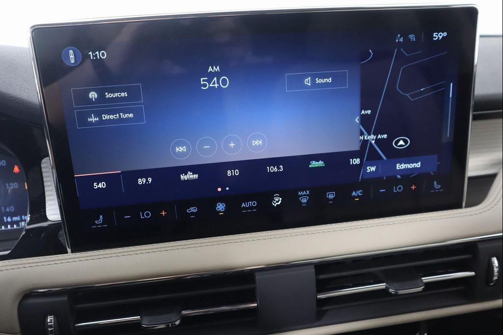 new 2025 Lincoln Corsair car, priced at $40,450