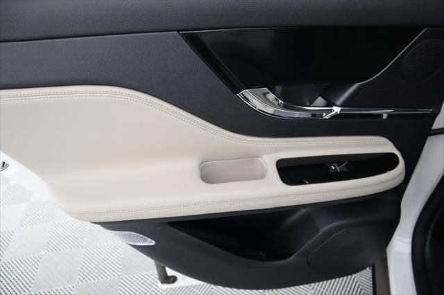 new 2025 Lincoln Corsair car, priced at $39,029