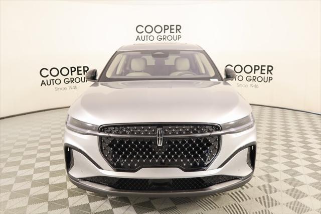 new 2025 Lincoln Nautilus car, priced at $55,655