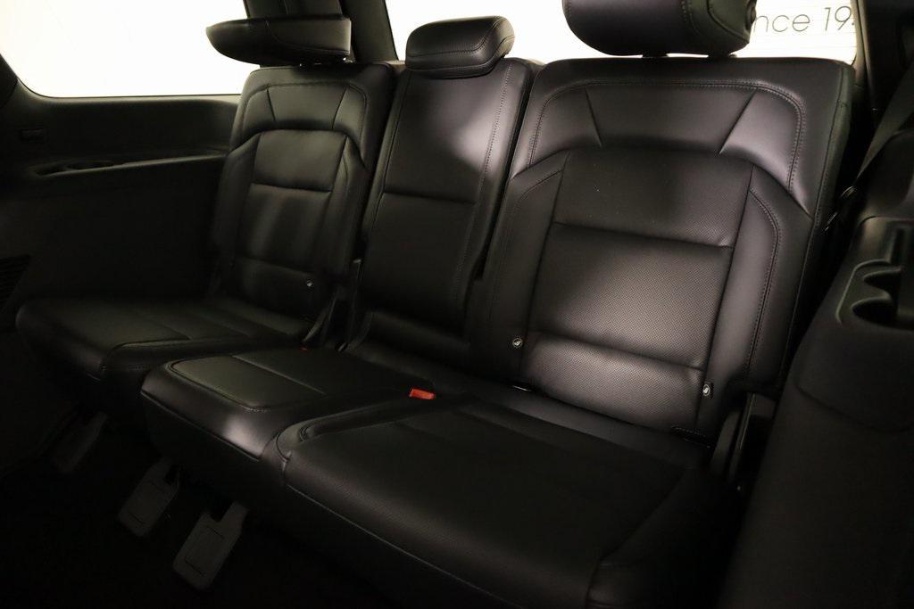 new 2025 Lincoln Navigator car, priced at $105,778