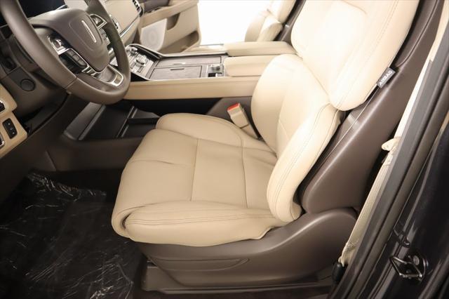 new 2024 Lincoln Navigator car, priced at $95,424