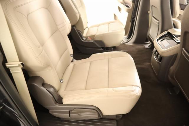new 2024 Lincoln Navigator car, priced at $95,424