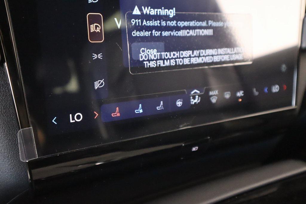 new 2025 Lincoln Navigator car, priced at $99,418
