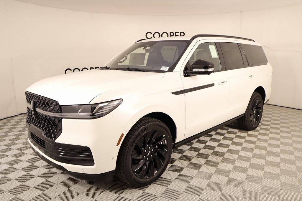new 2025 Lincoln Navigator car, priced at $99,418
