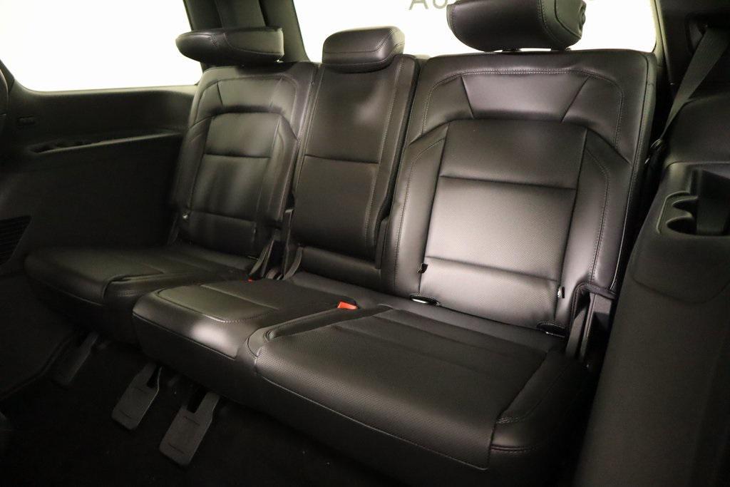 new 2025 Lincoln Navigator car, priced at $105,542