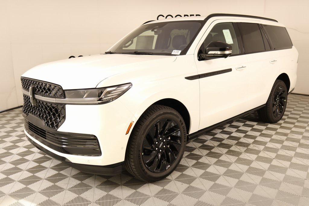 new 2025 Lincoln Navigator car, priced at $102,778