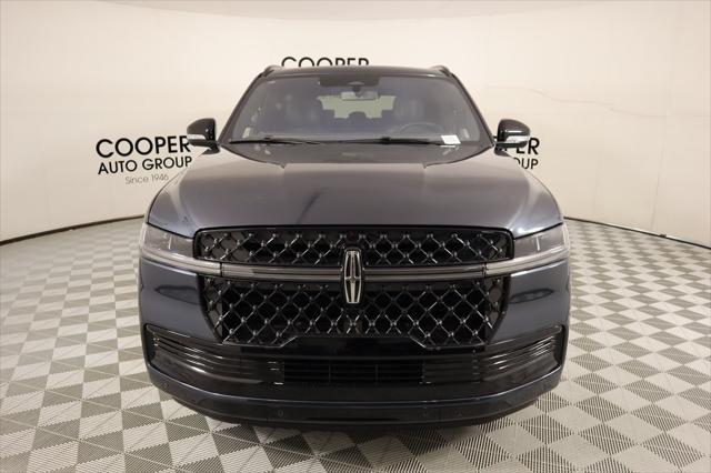 new 2025 Lincoln Navigator car, priced at $101,674