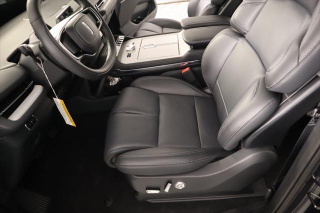 new 2025 Lincoln Navigator car, priced at $101,674