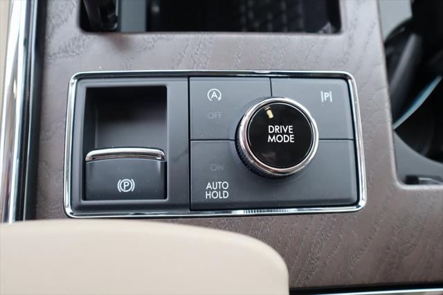 new 2024 Lincoln Navigator car, priced at $75,998