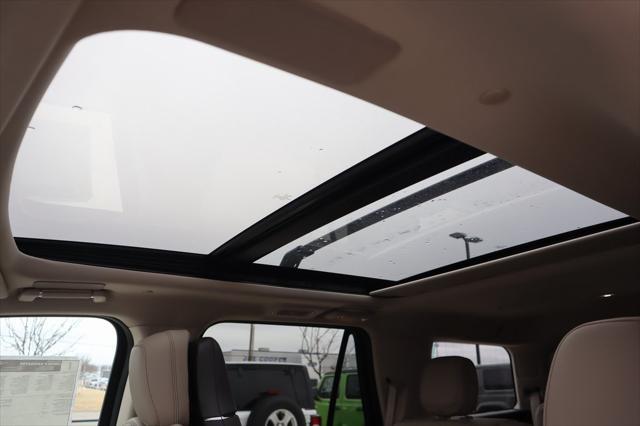 new 2024 Lincoln Navigator car, priced at $75,998