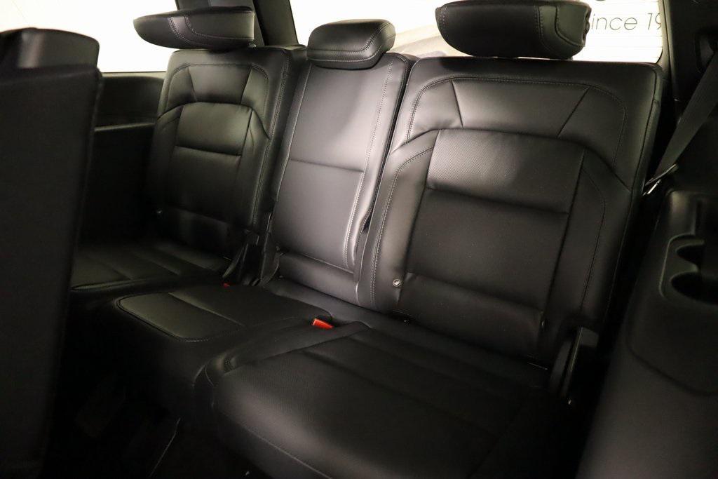 new 2025 Lincoln Navigator car, priced at $98,698