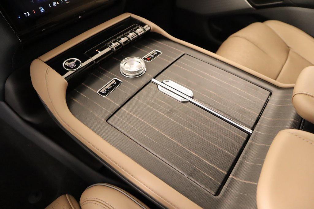 new 2025 Lincoln Navigator car, priced at $120,185