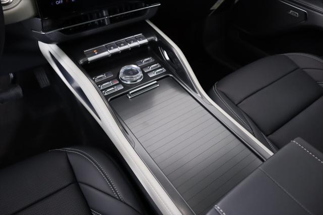 new 2025 Lincoln Nautilus car, priced at $54,608