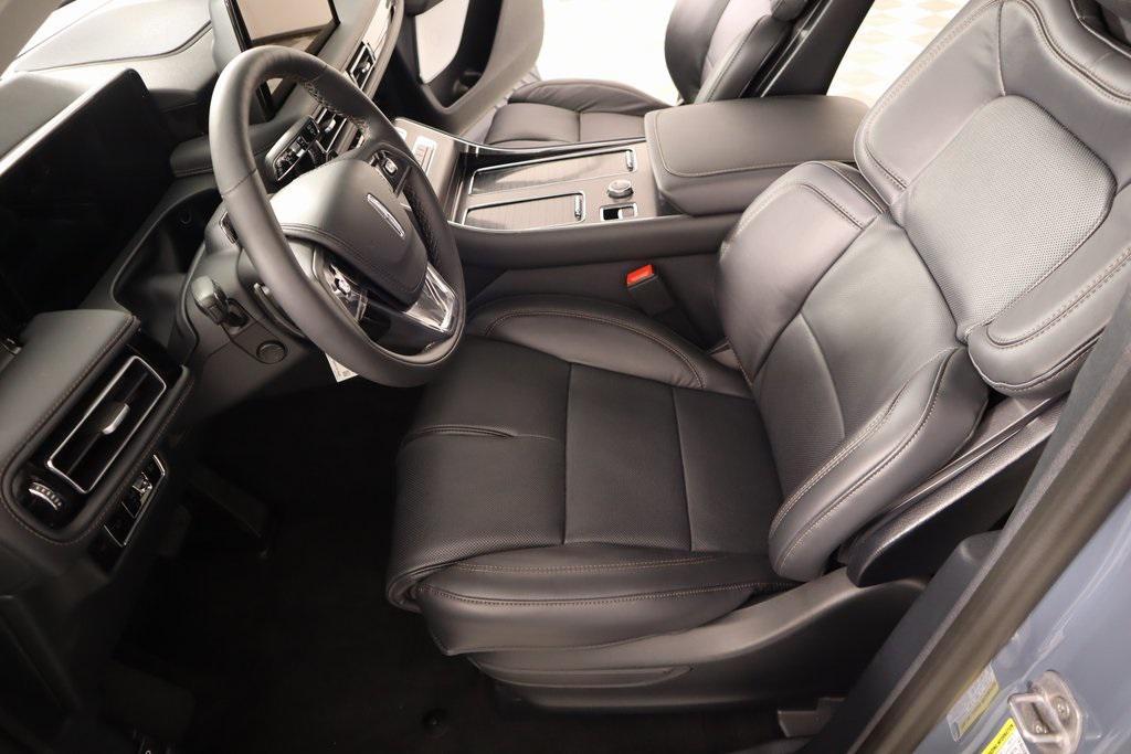 new 2025 Lincoln Aviator car, priced at $78,394