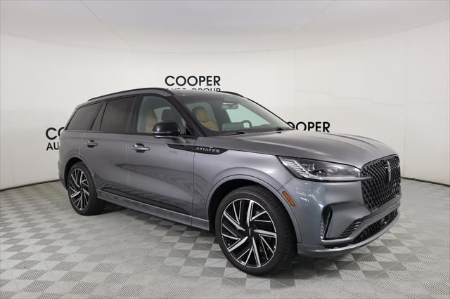 new 2025 Lincoln Aviator car, priced at $90,125
