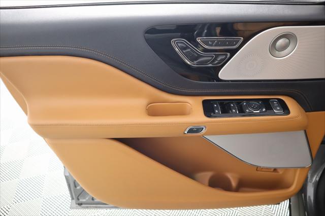 new 2025 Lincoln Aviator car, priced at $90,125