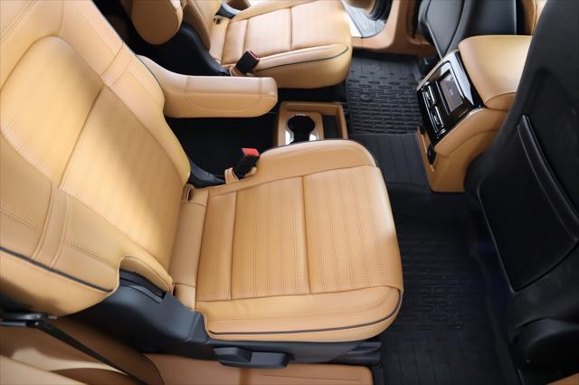new 2025 Lincoln Aviator car, priced at $90,125