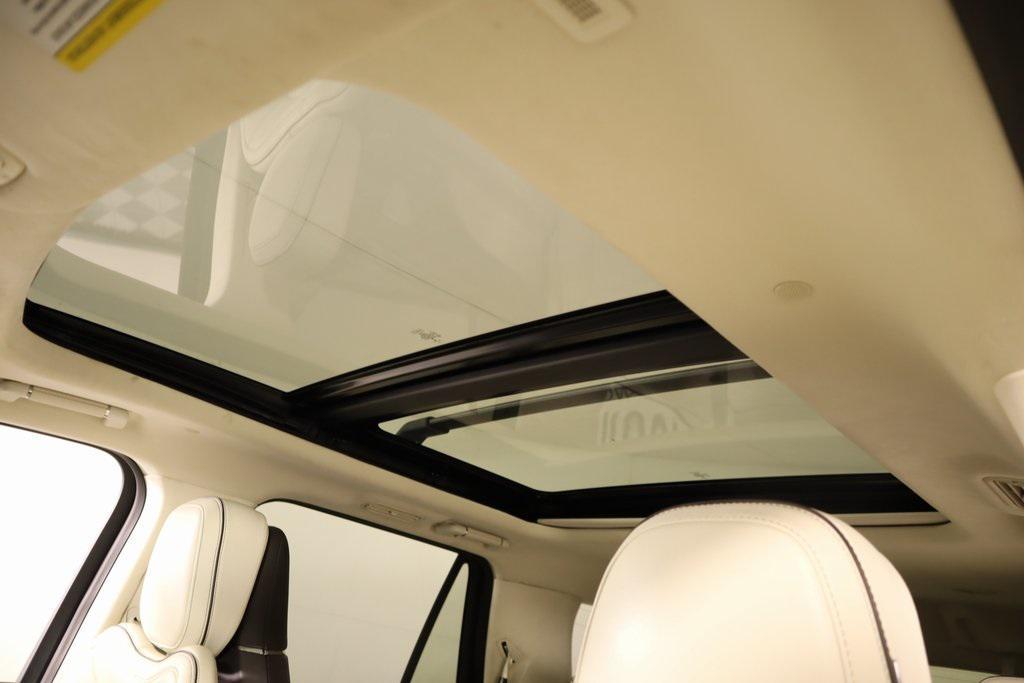 used 2020 Lincoln Navigator car, priced at $50,749