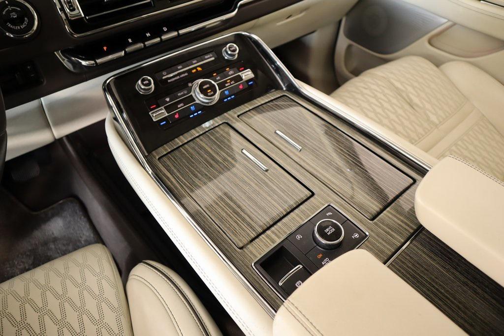 used 2020 Lincoln Navigator car, priced at $50,749