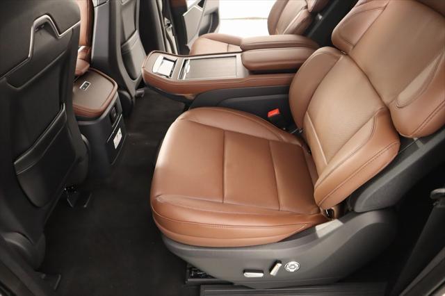 new 2025 Lincoln Navigator car, priced at $108,540
