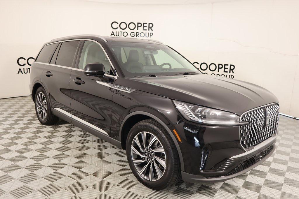 new 2025 Lincoln Aviator car, priced at $59,026