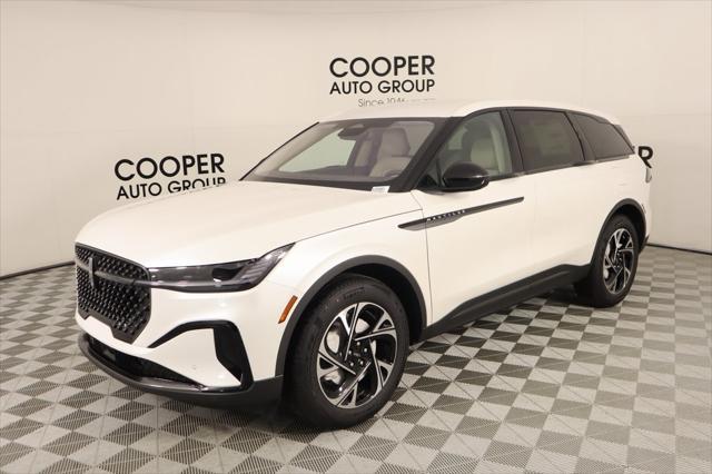 new 2025 Lincoln Nautilus car, priced at $53,946
