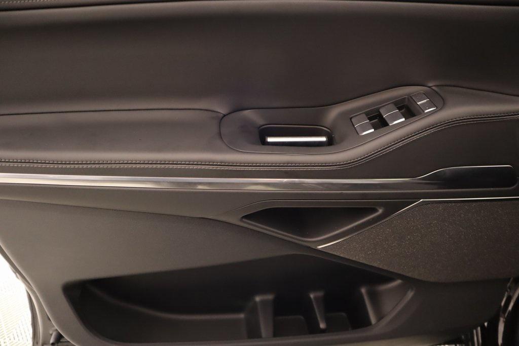 new 2025 Lincoln Navigator car, priced at $106,008