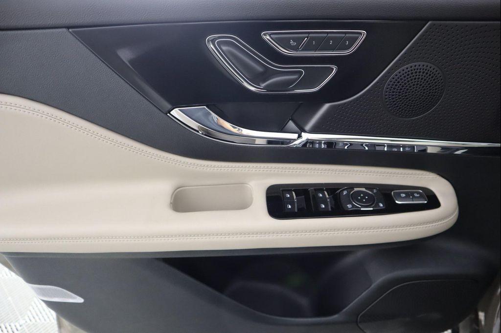 new 2025 Lincoln Corsair car, priced at $38,764