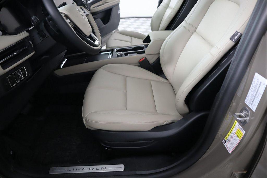 new 2025 Lincoln Corsair car, priced at $38,764