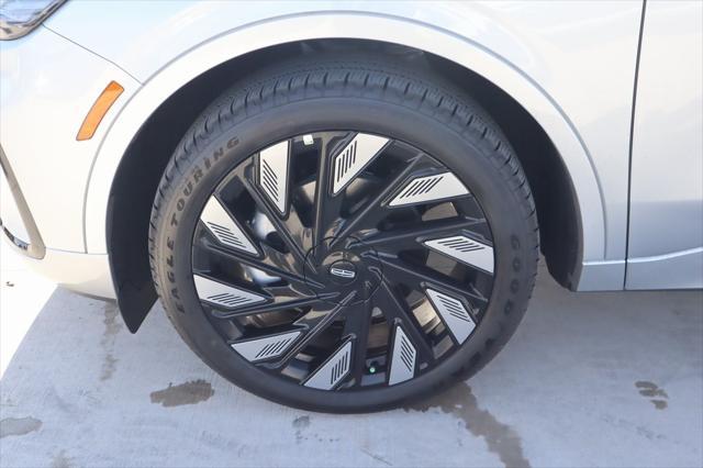 new 2025 Lincoln Nautilus car, priced at $71,082