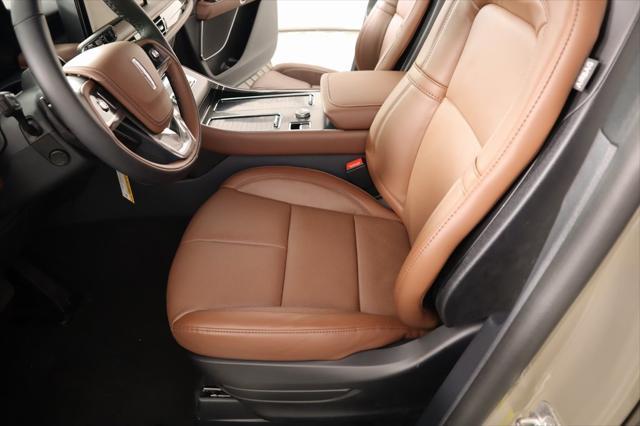 new 2025 Lincoln Aviator car, priced at $63,213