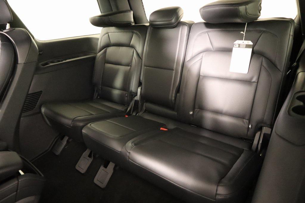 new 2025 Lincoln Navigator car, priced at $105,778