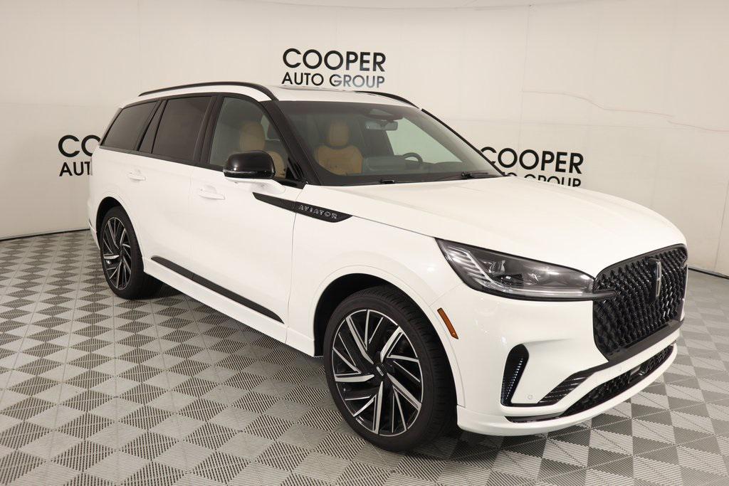 new 2025 Lincoln Aviator car, priced at $92,925