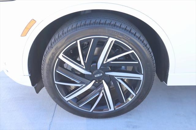 new 2025 Lincoln Aviator car, priced at $89,925