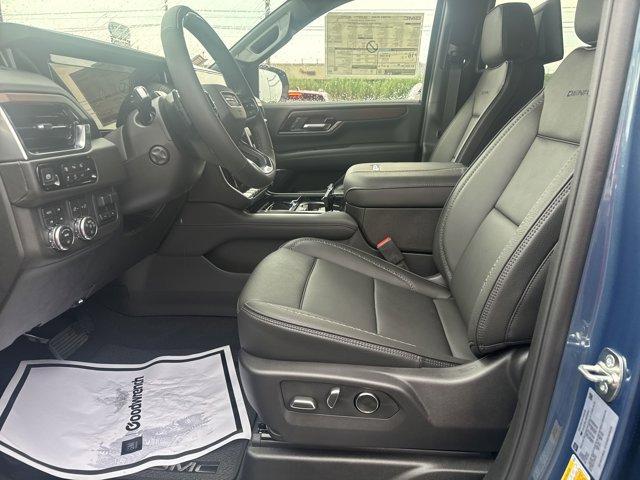 new 2025 GMC Yukon XL car