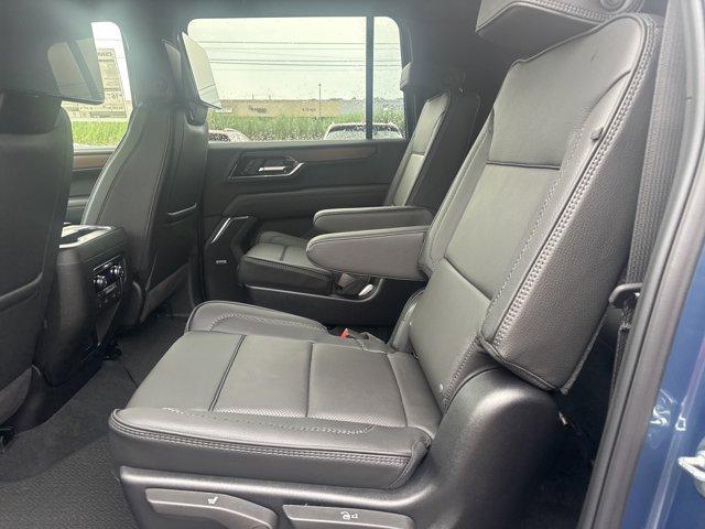 new 2025 GMC Yukon XL car