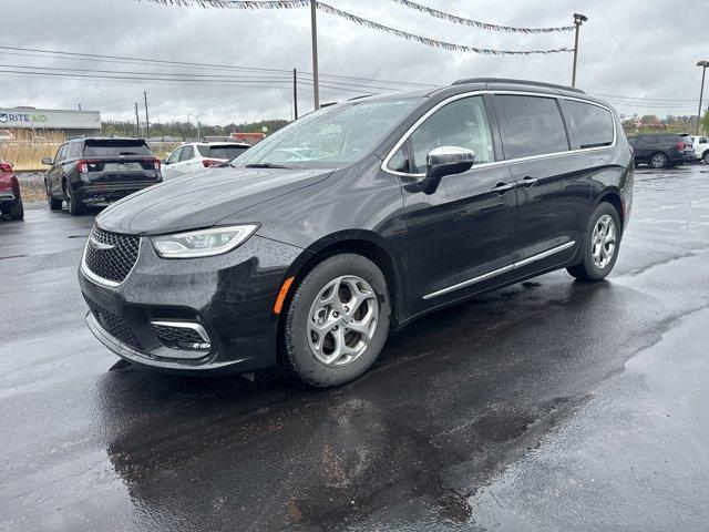 used 2023 Chrysler Pacifica car, priced at $29,000