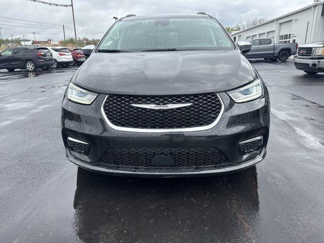 used 2023 Chrysler Pacifica car, priced at $29,000