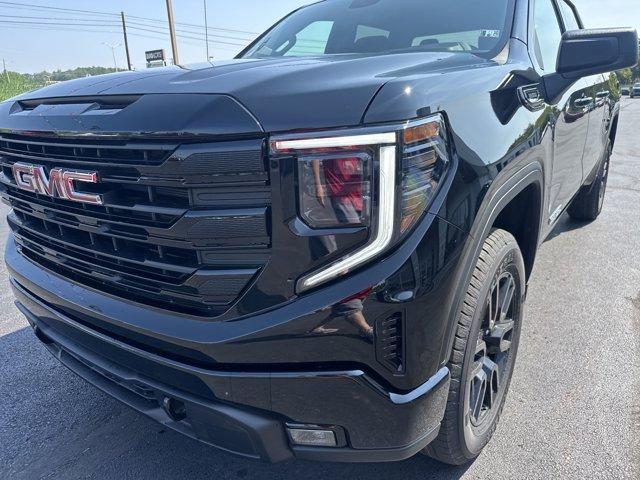 new 2025 GMC Sierra 1500 car, priced at $48,713