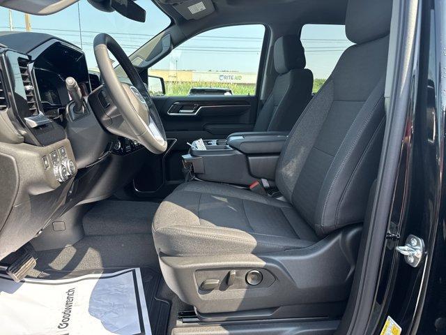 new 2025 GMC Sierra 1500 car, priced at $48,713