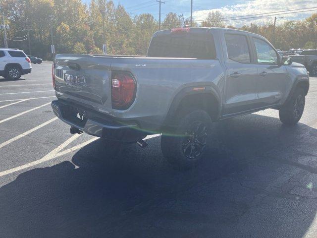 new 2024 GMC Canyon car