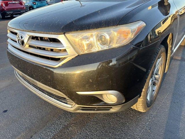 used 2012 Toyota Highlander car, priced at $13,988