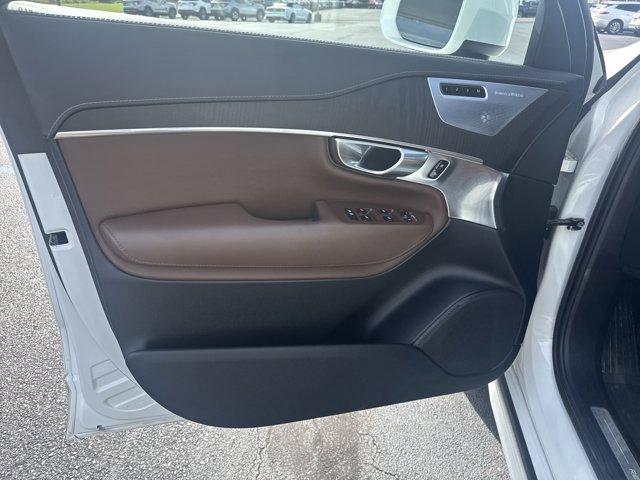 used 2022 Volvo XC90 Recharge Plug-In Hybrid car, priced at $41,000