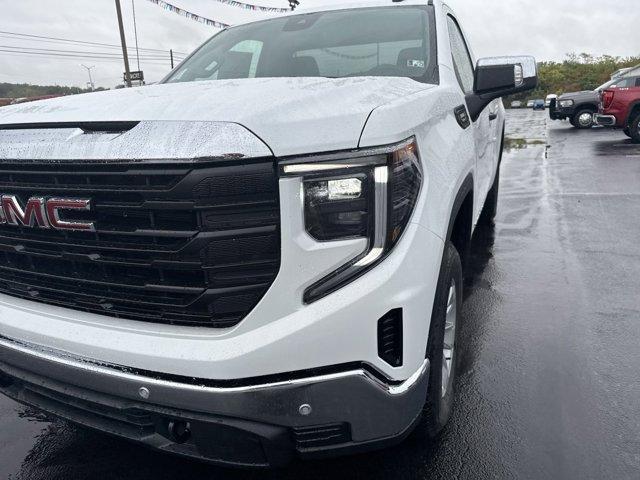 new 2025 GMC Sierra 1500 car, priced at $43,655