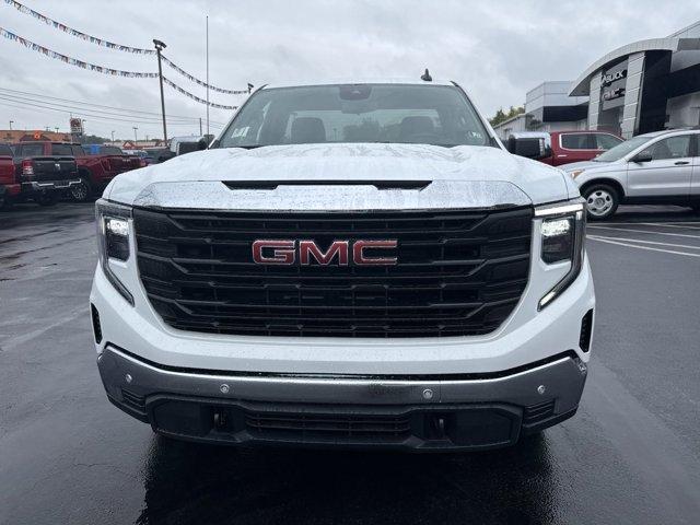 new 2025 GMC Sierra 1500 car, priced at $43,655