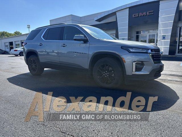 used 2023 Chevrolet Traverse car, priced at $32,637